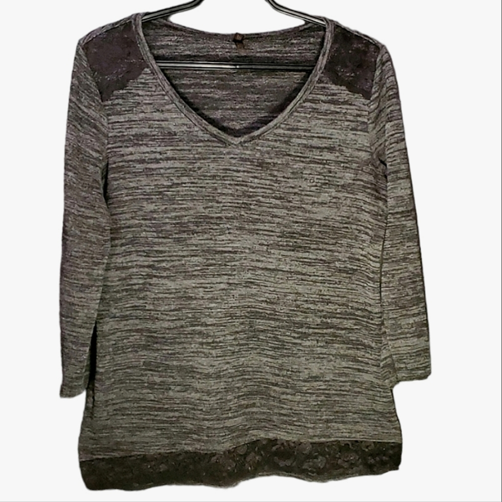 Denver Hayes 3/4 Sleeve Lace Detail, Grey Heathered Shirt - Medium